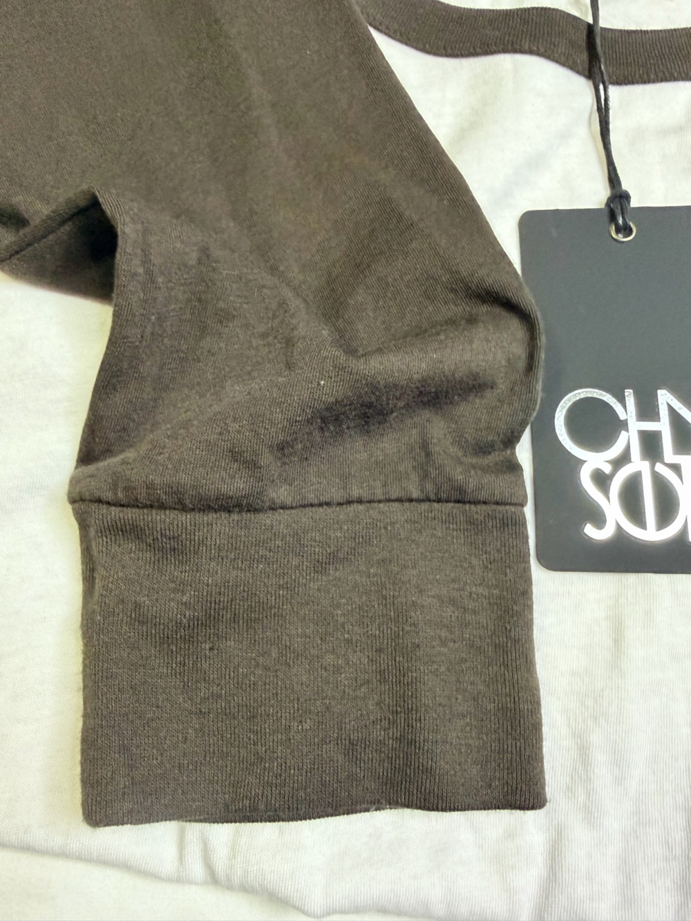 NWT Chaser Brand White Body Union Black Raglan 3/4 Sleeve Tee Size M - Picture 4 of 6
